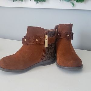 Michael kors girls boots